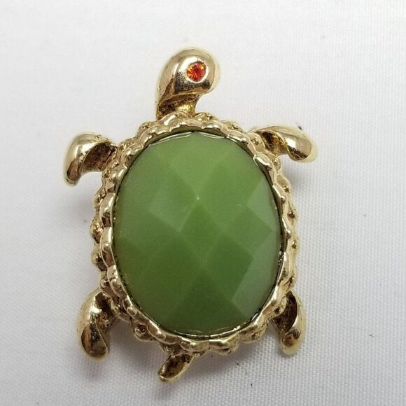Vintage Green Turtle Brooch, Red Eye Gold Tone Lapel Setting, Estate - Picture 2 of 6